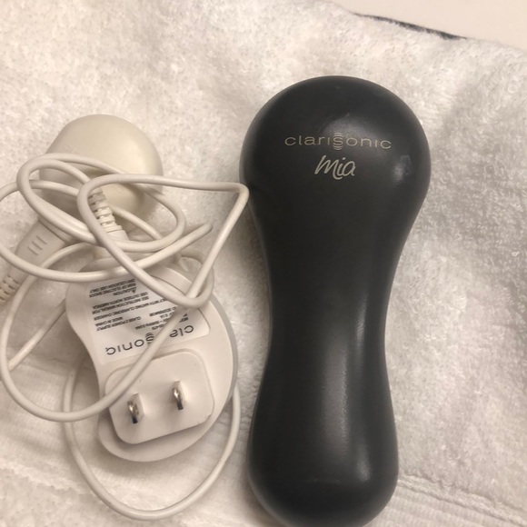 Clarisonic - Picture 2 of 2